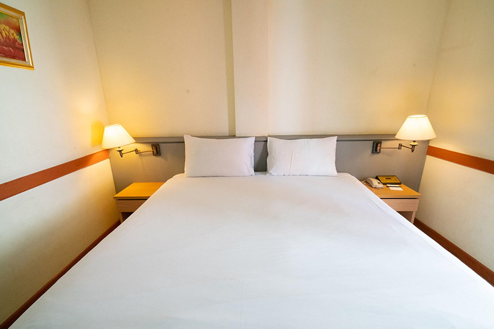 The Ecotel Bangkok Dış mekan fotoğraf